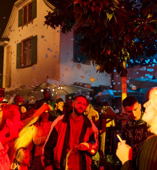Ein letztes Mal Stadtliebe pur – Das Flâneur Festival verwandelte die Elisabethenstrasse zum grossen Finale in eine lebendige Bühne. Workshops, Musik, Kulinarik, Shopping und ein friedlich-fröhliches Miteinander machten den Abschied einzigartig.
